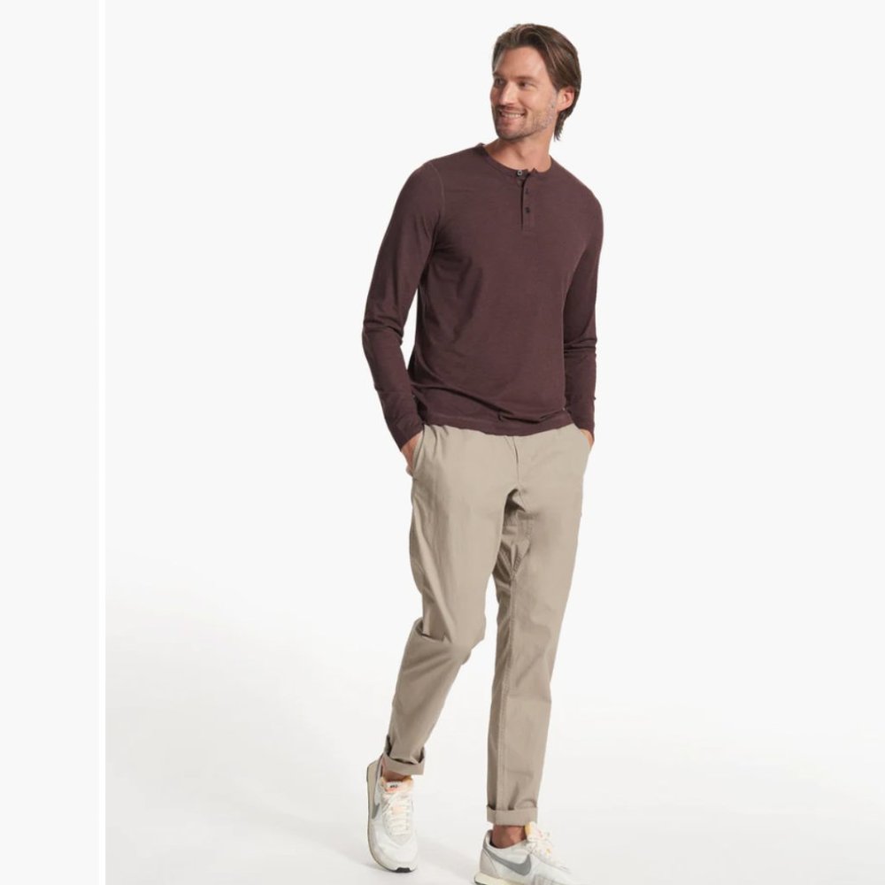 Vuori Long-Sleeve Ease Performance Henley - New and Unworn